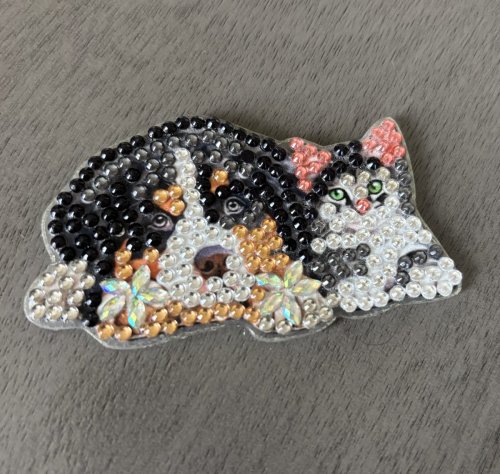 Diamond Art Magnet: Black Dog & Gray Cat